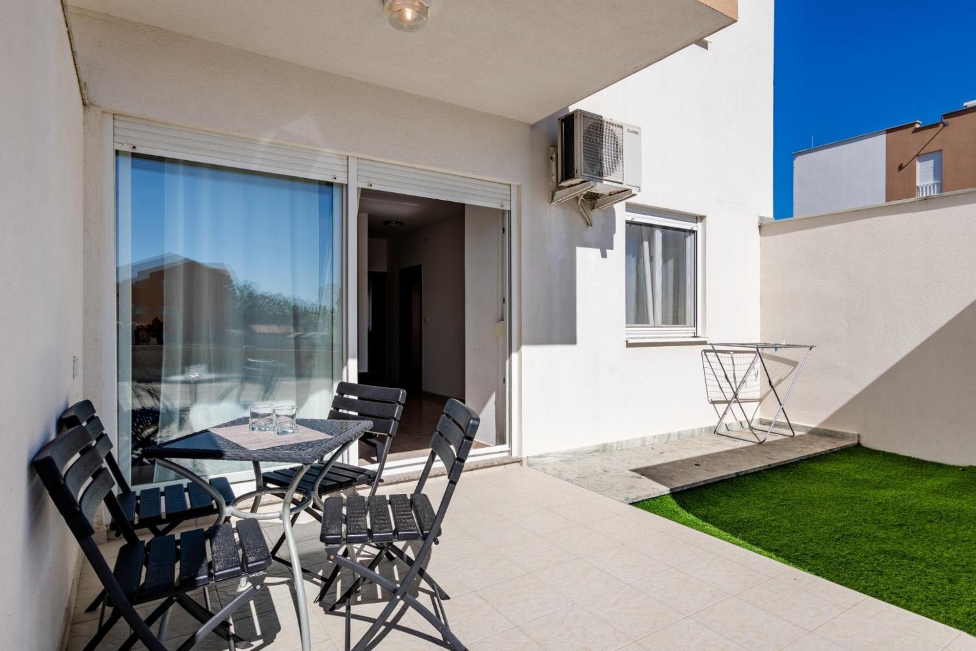 Apartment Village Nin Exterior photo